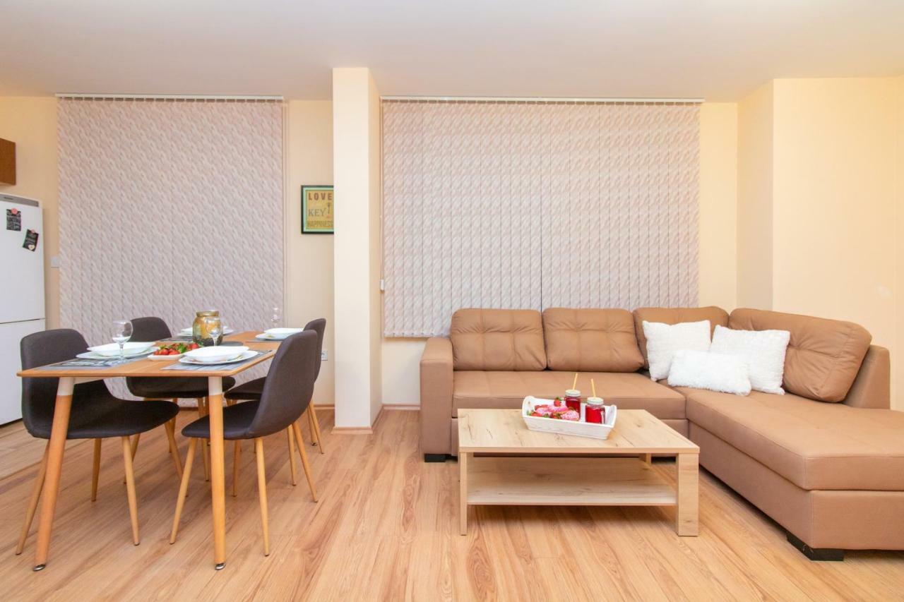 Domus Apartments Grand Plovdiv Eksteriør bilde
